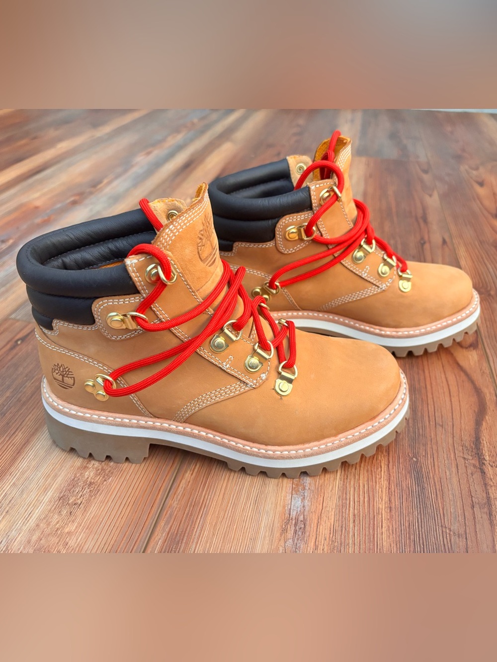 🌲Timberland Premium Waterproof Vibram Nubuck Hiking Boots Women’s 6 A2JVF